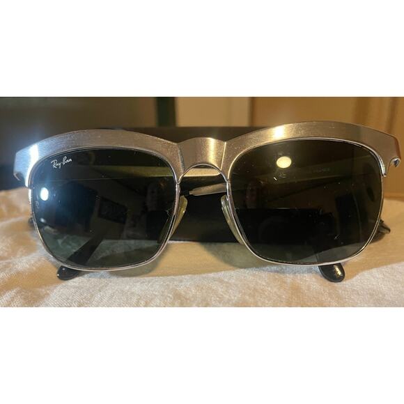 VTG Ray-Ban W0756 Wayfarer Nuevo Gunmetal Sunglasses - Picture 2 of 4